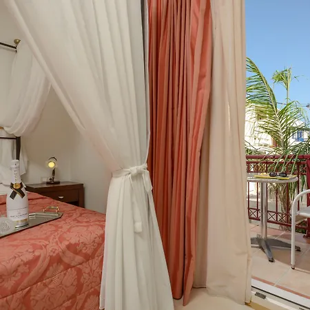 Aeolis Boutique 3* Naxos City