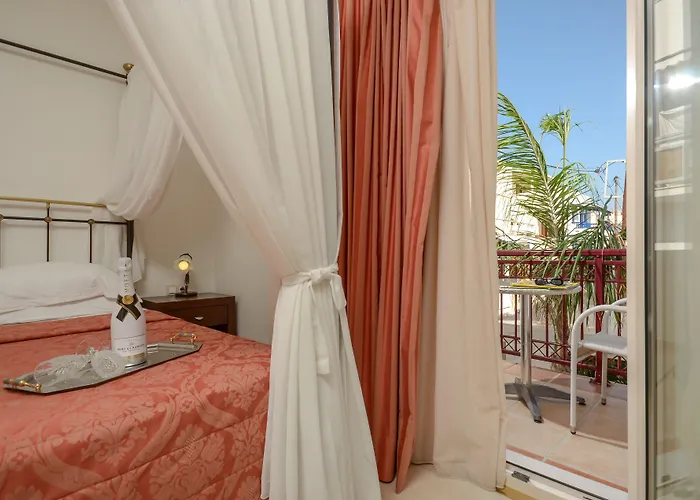 Aeolis Boutique 3* Naxos City