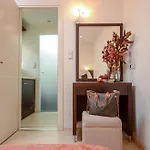 Aeolis Boutique 3*