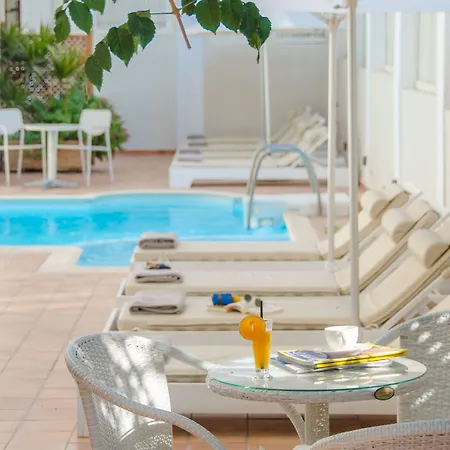 Aeolis Boutique Apartahotel