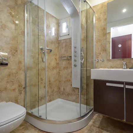 Aeolis Boutique 3*