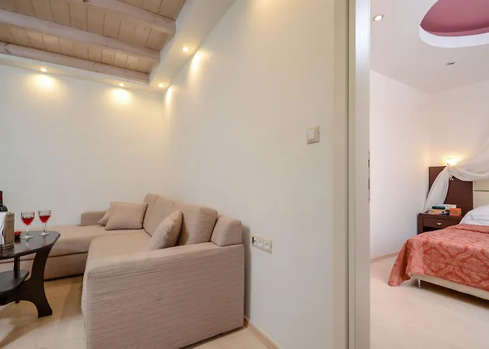 Aparthotel Aeolis Boutique 3*